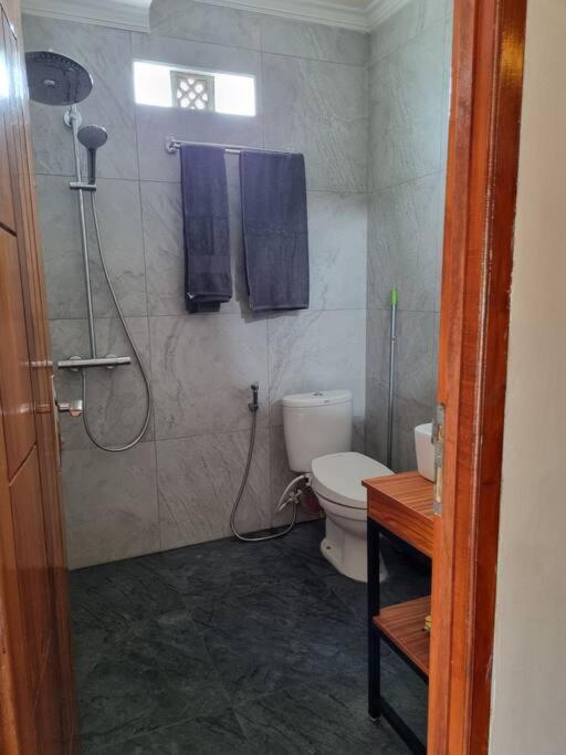 Suci'S Friendly Apartments มาตารัม ภายนอก รูปภาพ