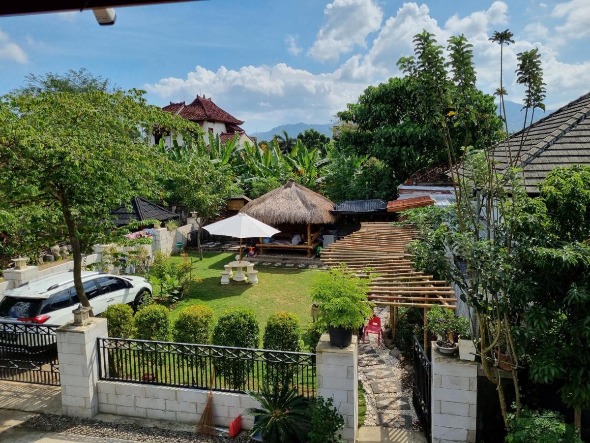 Suci'S Friendly Apartments มาตารัม ภายนอก รูปภาพ