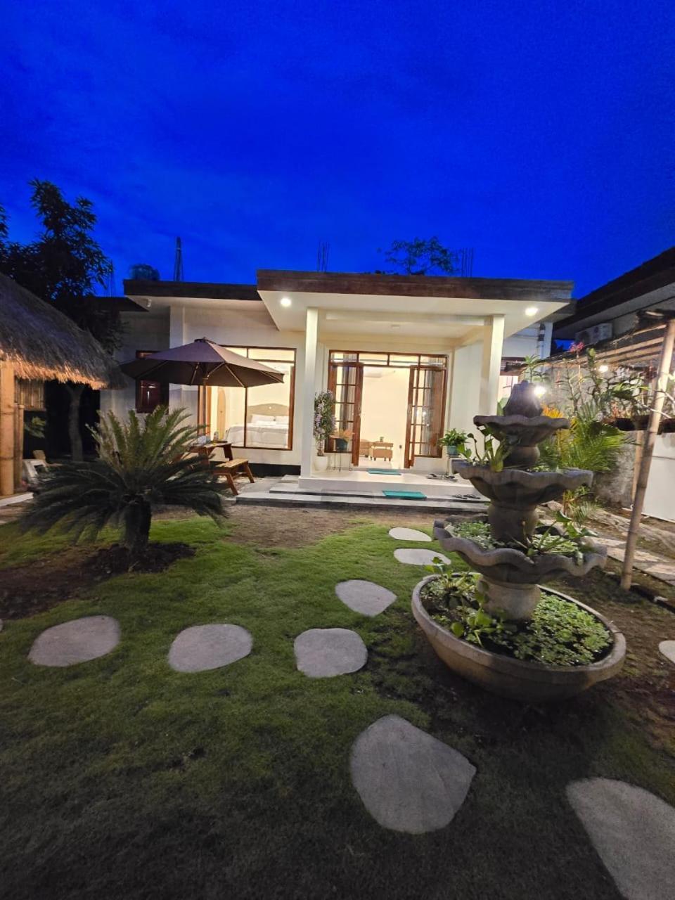Suci'S Friendly Apartments มาตารัม ภายนอก รูปภาพ