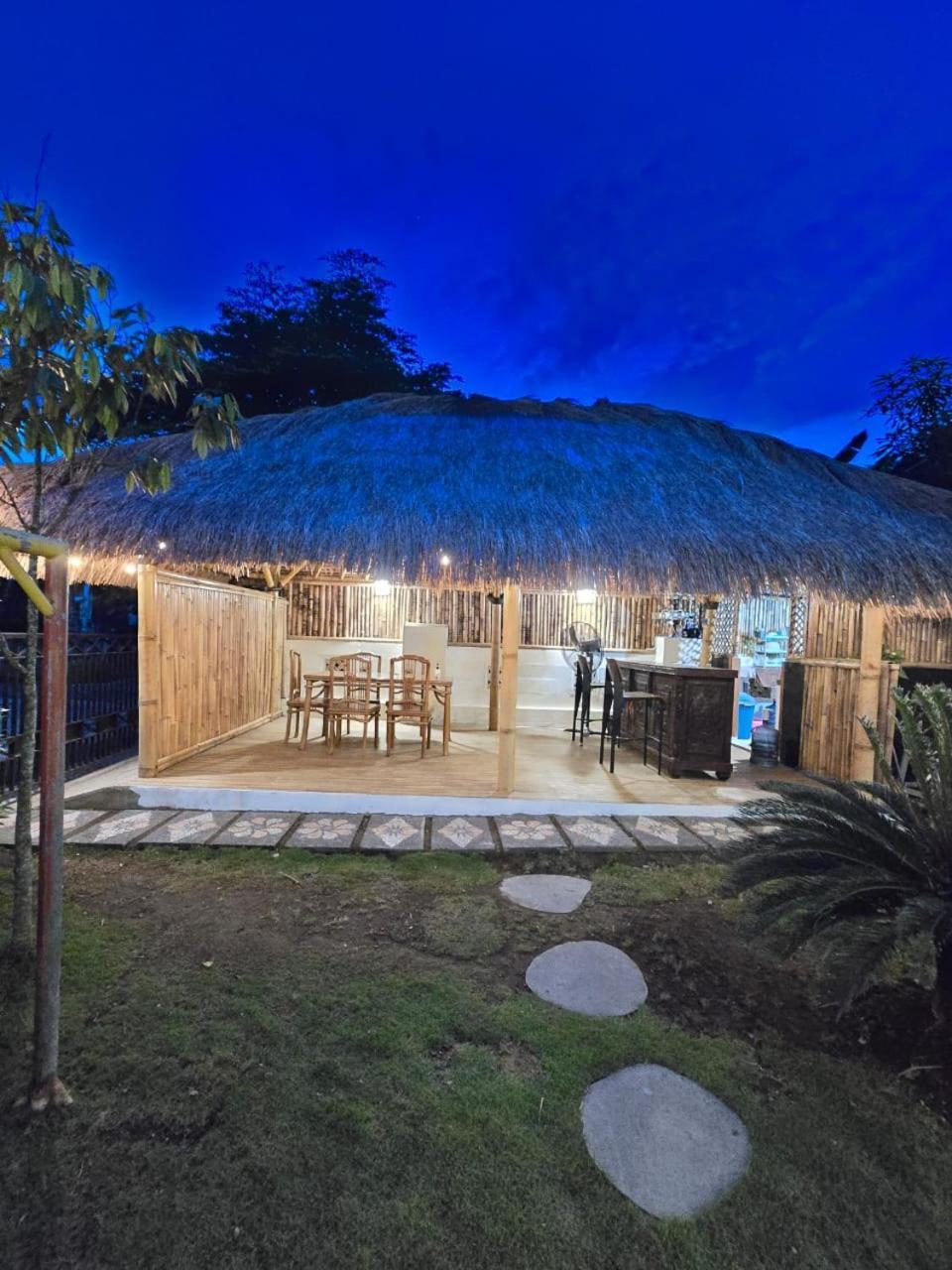 Suci'S Friendly Apartments มาตารัม ภายนอก รูปภาพ