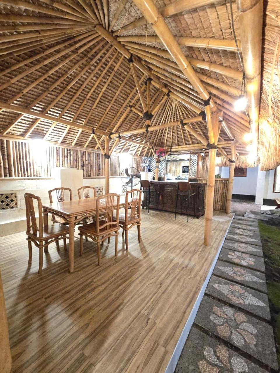 Suci'S Friendly Apartments มาตารัม ภายนอก รูปภาพ